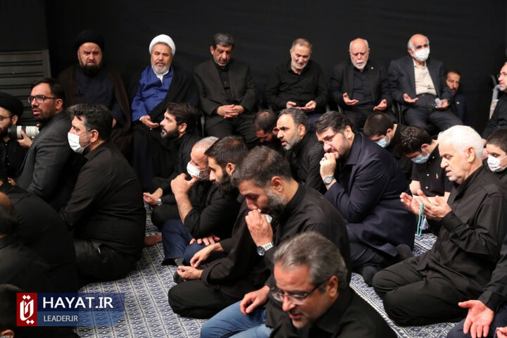 مراسم عزاداری شب عاشورای حسینی با حضور رهبر انقلاب
