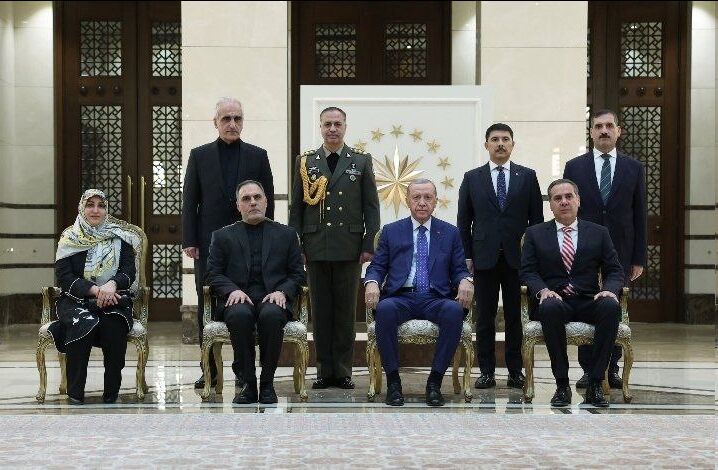 اردوغان: عاشورا نماد برابری مسلمانان است/ ضرورت توسعه همکاریهای اقتصادی و تجاری بین ایران و ترکیه اردوغان: عاشورا نماد برابری مسلمانان است/ ضرورت توسعه همکاریهای اقتصادی و تجاری بین ایران و ترکیه