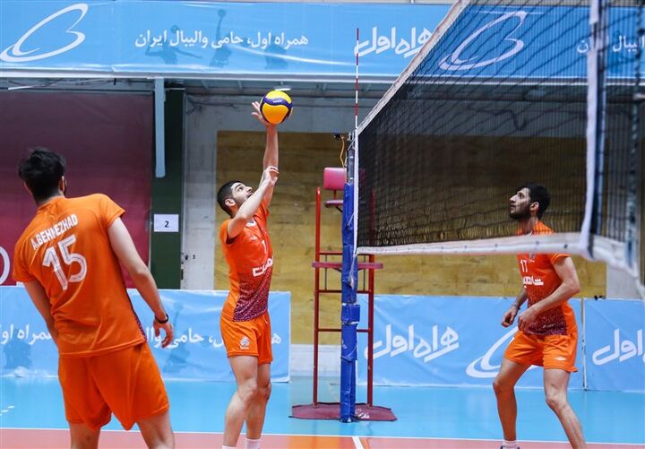 آرای کمیته انضباطی فدراسیون والیبال در مورد مطالبات بازیکنان سایپا آرای کمیته انضباطی فدراسیون والیبال در مورد مطالبات بازیکنان سایپا