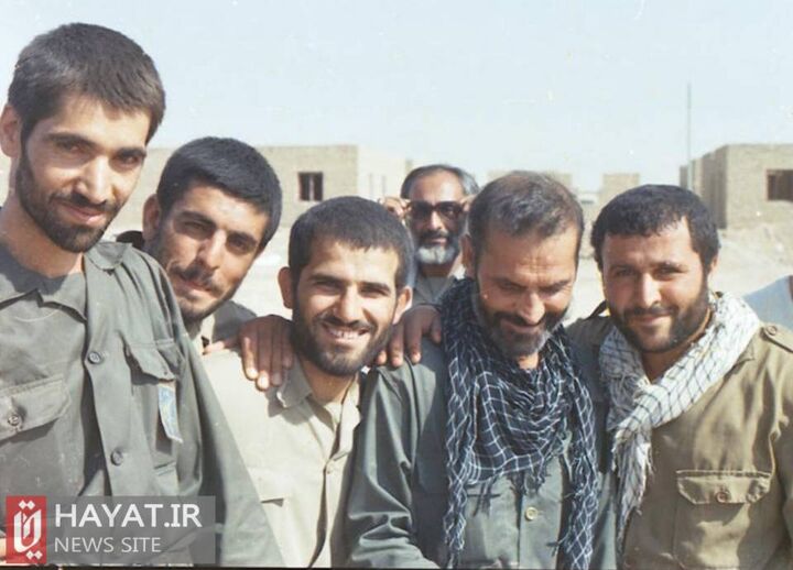 روایت تصویری زندگی «شهیدغلام رضا کیانپور» روایت تصویری زندگی «شهیدغلام رضا کیانپور»