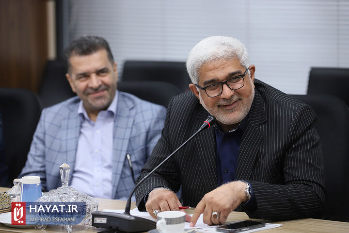 جلسه دبیر شورای عالی انقلاب فرهنگی و شورای معاونین بنیاد شهید