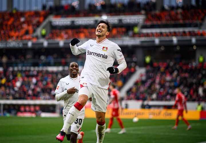 مانع بزرگ بازگشت سردار آزمون به زنیت مانع بزرگ بازگشت سردار آزمون به زنیت