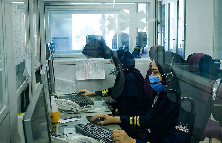 تماس ۱۵۰۰۰ از شهروندان تهرانی با اورژانس به علت گرمازدگی تماس ۱۵۰۰۰ از شهروندان تهرانی با اورژانس به علت گرمازدگی