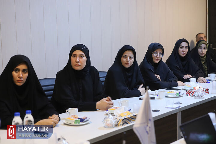 بازدید دکتر قاضی زاده هاشمی از پایگاه خبری حیات