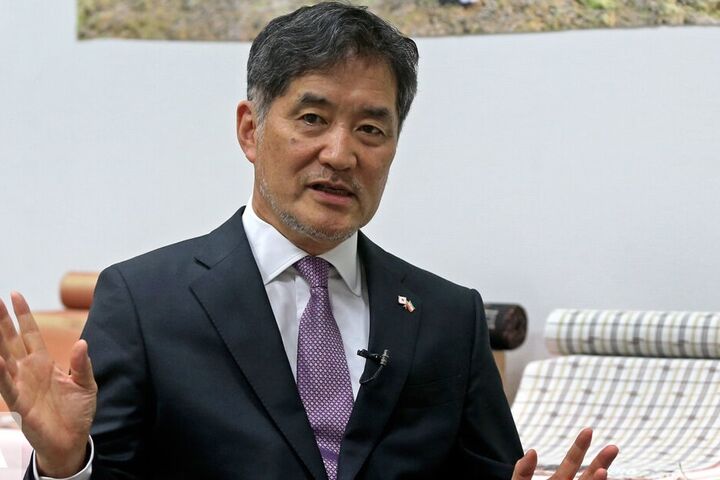 در کنار مردم اوکراین بایستید در کنار مردم اوکراین بایستید