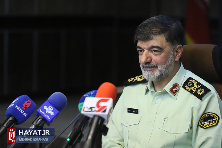 نشست فرمانده کل انتظامی کشور با مدیران رسانهها و خبرنگاران