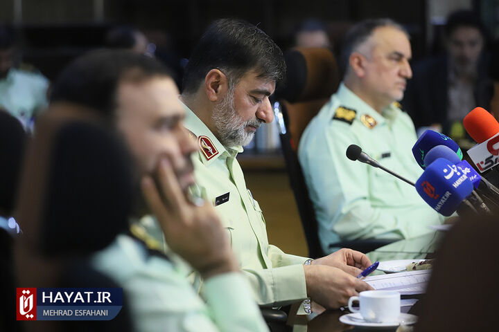 نشست فرمانده کل انتظامی کشور با مدیران رسانهها و خبرنگاران