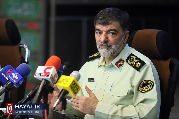 نشست فرمانده کل انتظامی کشور با مدیران رسانهها و خبرنگاران