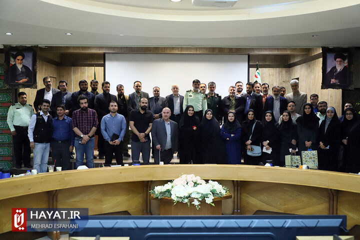 نشست فرمانده کل انتظامی کشور با مدیران رسانهها و خبرنگاران