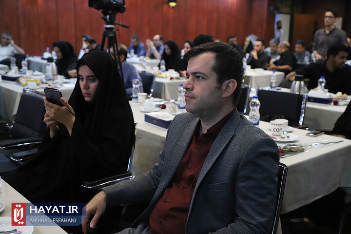 آیین تجلیل از خبرنگاران با حضور رئیس بنیاد شهید و امور ایثارگران