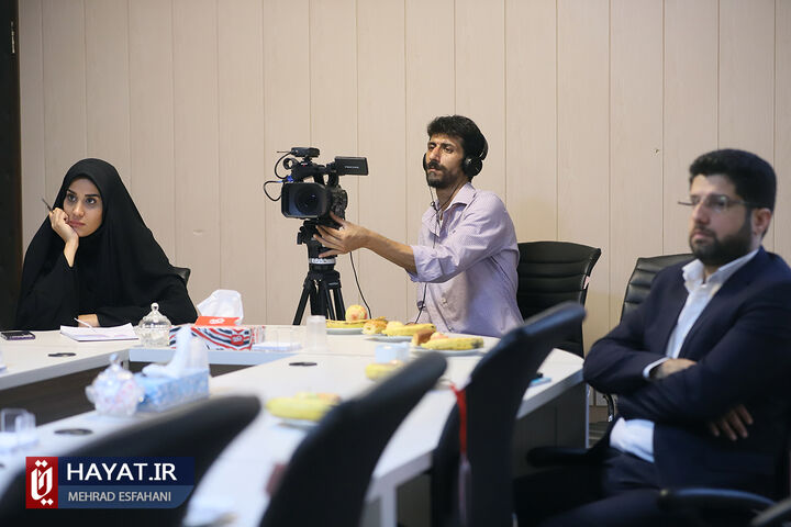 بازدید مدیرعامل بیمه دی از پایگاه خبری حیات