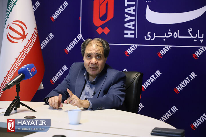 بازدید مدیرعامل بیمه دی از پایگاه خبری حیات