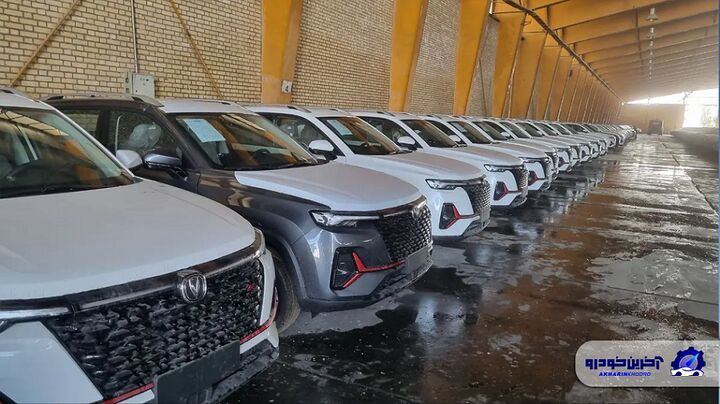 زمزمه های افزایش دوباره تعرفه واردات خودرو زمزمه های افزایش دوباره تعرفه واردات خودرو