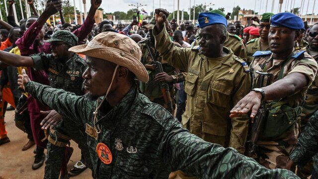 مشاور رئیس‌جمهور نیجر: مداخله اکوواس قاره آفریقا را وارد جنگ می‌کند