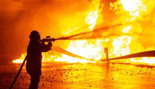 انفجار در بخش ذوب مجتمع فولاد اسفراین انفجار در بخش ذوب مجتمع فولاد اسفراین