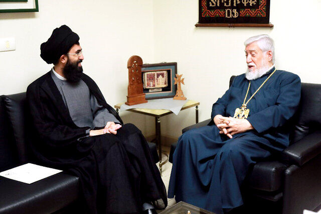 توهین به مقدسات ادیان آسمانی نباید در پرتو آزادی بیان توجیه شود توهین به مقدسات ادیان آسمانی نباید در پرتو آزادی بیان توجیه شود