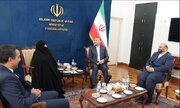 دیدار وزیر خارجه با خانواده دیپلمات ربوده شده ایران در لبنان
