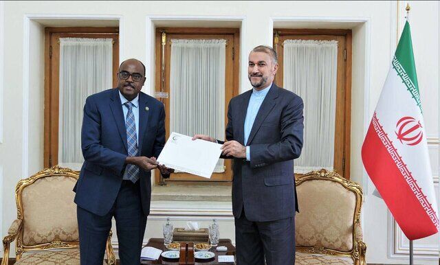 امیرعبداللهیان: راه حل خروج افغانستان از وضعیت کنونی تشکیل دولت فراگیر است امیرعبداللهیان: راه حل خروج افغانستان از وضعیت کنونی تشکیل دولت فراگیر است