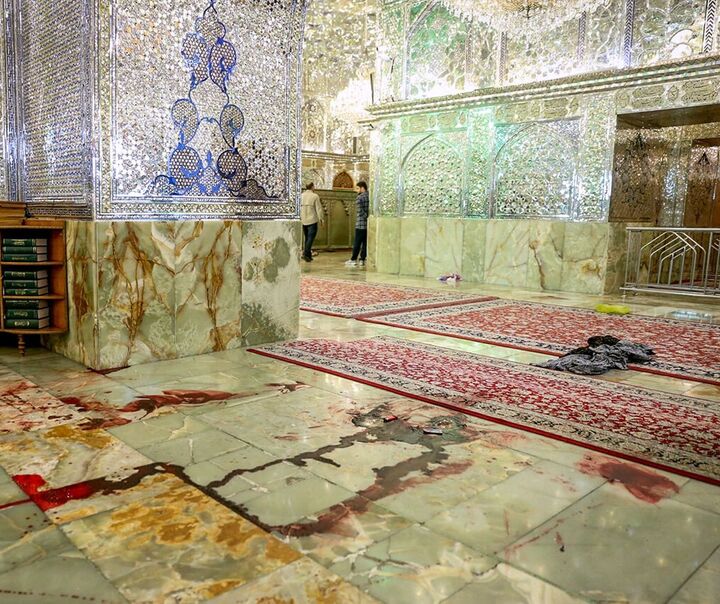 داعش مسئول حادثه تروریستی شاه چراغ است؟/هدف آمریکا ادامه حیات داعش تا 2035 است داعش مسئول حادثه تروریستی شاه چراغ است؟/هدف آمریکا ادامه حیات داعش تا 2035 است