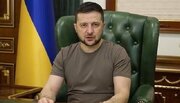 زلنسکی حکومت نظامی و بسیج عمومی در اوکراین را برای ۹۰ روز دیگر تمدید کرد