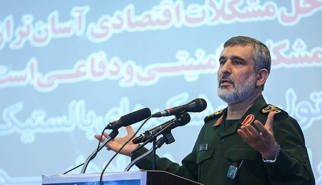 سردار حاجیزاده: مقابله با جنگ ترکیبی دشمن نیازمند یک دفاع ترکیبی است سردار حاجیزاده: مقابله با جنگ ترکیبی دشمن نیازمند یک دفاع ترکیبی است