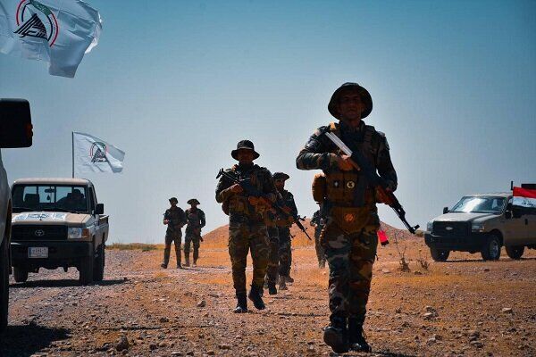 انهدام مخفیگاه داعشی در شرق عراق به دست نیروهای حشد الشعبی انهدام مخفیگاه داعشی در شرق عراق به دست نیروهای حشد الشعبی