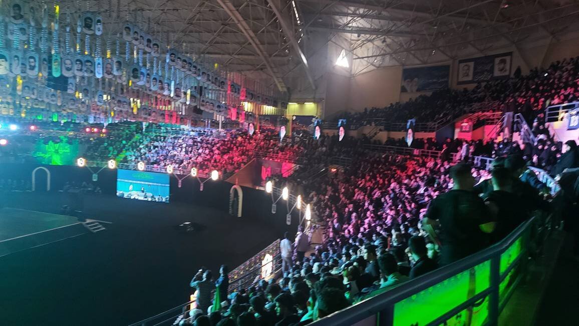 شهدا همانند ستارگان درخشان بر جهان اسلام و ایران میدرخشند