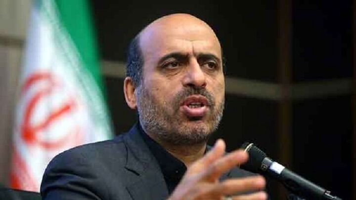 امربه معروف باید در راستای دین باشد نه سیاست/ در مبارزه با بی حجابی با فساد، رانت نیز برخورد شود امربه معروف باید در راستای دین باشد نه سیاست/ در مبارزه با بی حجابی با فساد، رانت نیز برخورد شود