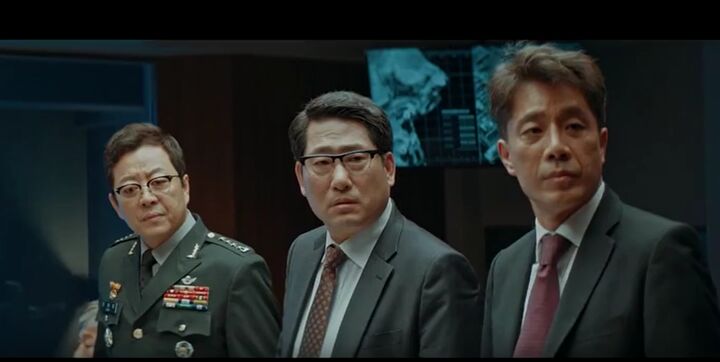 سریال «رئیس جمهور موقت» در قاب شبکه چهار سریال «رئیس جمهور موقت» در قاب شبکه چهار