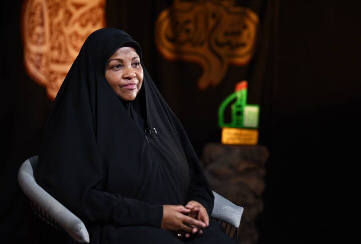 حضور مرضیه هاشمی، مجری پرس تیوی در «نشان ارادت» حضور مرضیه هاشمی، مجری پرس تیوی در «نشان ارادت»