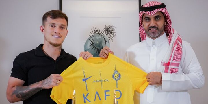 انتقال نجومی همبازی طارمی به عربستان انتقال نجومی همبازی طارمی به عربستان