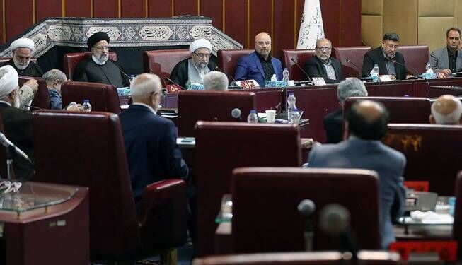 تصمیم مهم مجمع تشخیص مصلحت؛ خانه تکانی در هیئت عالی بانک مرکزی در راه است تصمیم مهم مجمع تشخیص مصلحت؛ خانه تکانی در هیئت عالی بانک مرکزی در راه است