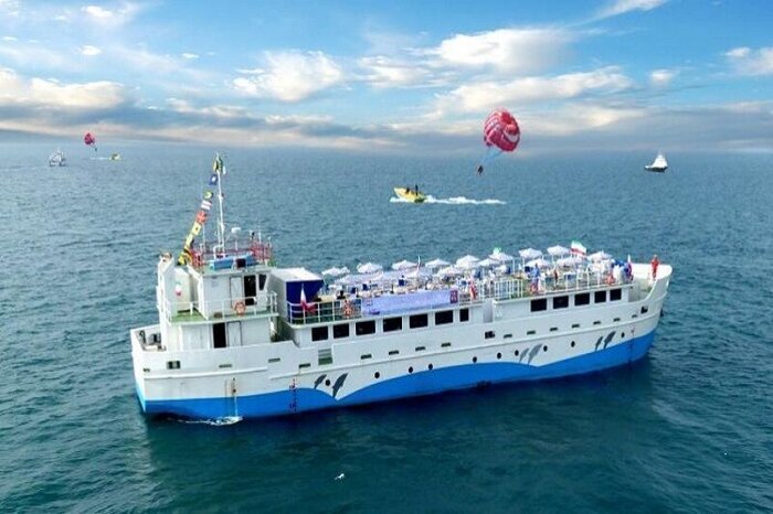 آوای خوش سوت کشتی تفریحی در دریای مازندران با اراده دولت سیزدهم