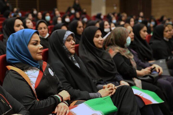 باید نهضت روایت زن با شرافت و با استعداد ایرانی را آغاز کنیم