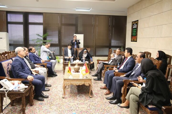 استاندار کرمان برای همکاریهای تجاری با اندونزی اعلام آمادگی کرد استاندار کرمان برای همکاریهای تجاری با اندونزی اعلام آمادگی کرد