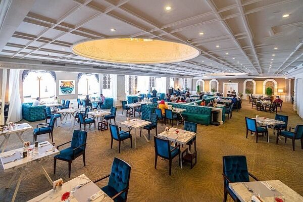 رستورانها و کافی شاپهای یزد بعد از ساعت ۲۴ حق فعالیت ندارند رستورانها و کافی شاپهای یزد بعد از ساعت ۲۴ حق فعالیت ندارند