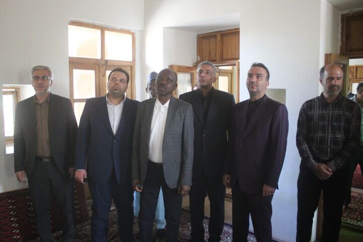 سفیر نیجریه: امام خمینی(ره) نماد اصالت است سفیر نیجریه: امام خمینی(ره) نماد اصالت است