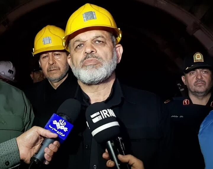 وزیر کشور: ارتقای ایمنی معدن طزره دامغان پیگیری میشود وزیر کشور: ارتقای ایمنی معدن طزره دامغان پیگیری میشود