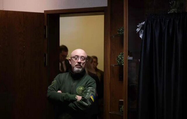 پشت پرده برکناری وزیر دفاع اوکراین پشت پرده برکناری وزیر دفاع اوکراین