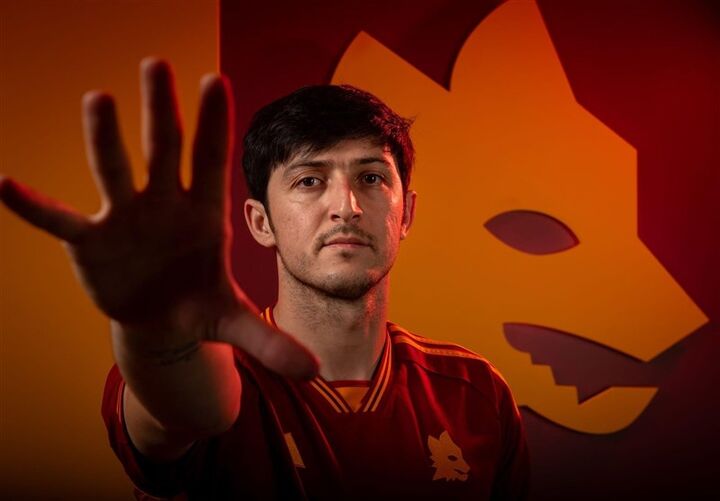 قلم قرمز مورینیو روی نام سردار آزمون در لیگ اروپا قلم قرمز مورینیو روی نام سردار آزمون در لیگ اروپا