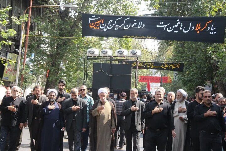 اربعین کانون وحدت شیعیان جهان اسلام شده است اربعین کانون وحدت شیعیان جهان اسلام شده است