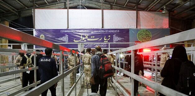 انتقال زوار از مرز مهران به شهرهای مبدا به سهولت در حال انجام است انتقال زوار از مرز مهران به شهرهای مبدا به سهولت در حال انجام است