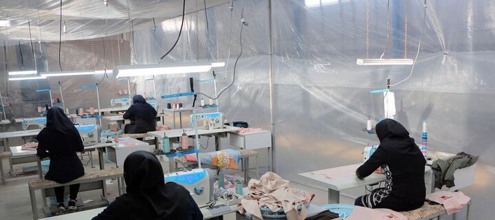 ۷۰ زن سرپرست خانوار در کرج صاحب شغل شدند ۷۰ زن سرپرست خانوار در کرج صاحب شغل شدند