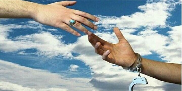 آزادی ٧ نفر از محکومین جرایم غیرعمد استان مرکزی در اربعین حسینی آزادی ٧ نفر از محکومین جرایم غیرعمد استان مرکزی در اربعین حسینی