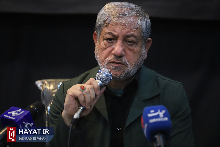 دیدار مردمی رئیس بنیاد شهید و امور ایثارگران با خانواده های شهدا