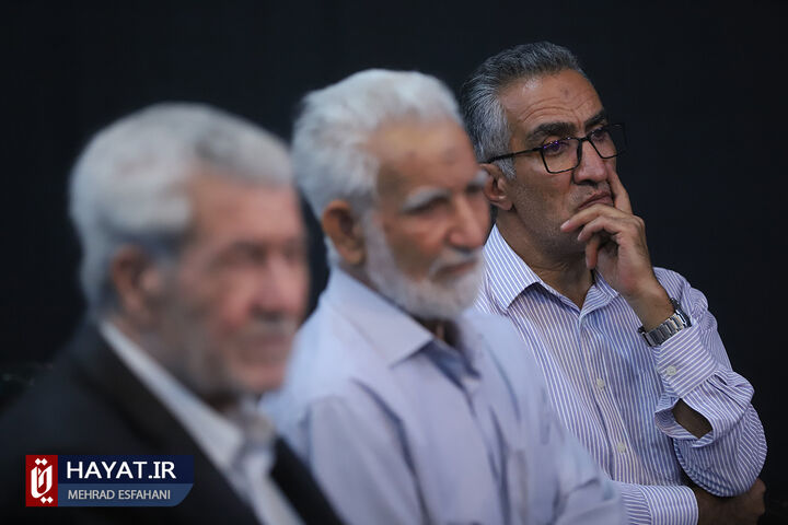 دیدار مردمی رئیس بنیاد شهید و امور ایثارگران با خانواده های شهدا
