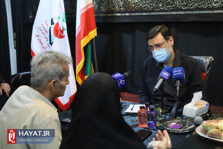 دیدار مردمی رئیس بنیاد شهید و امور ایثارگران با خانواده های شهدا
