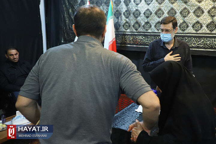 دیدار مردمی رئیس بنیاد شهید و امور ایثارگران با خانواده های شهدا