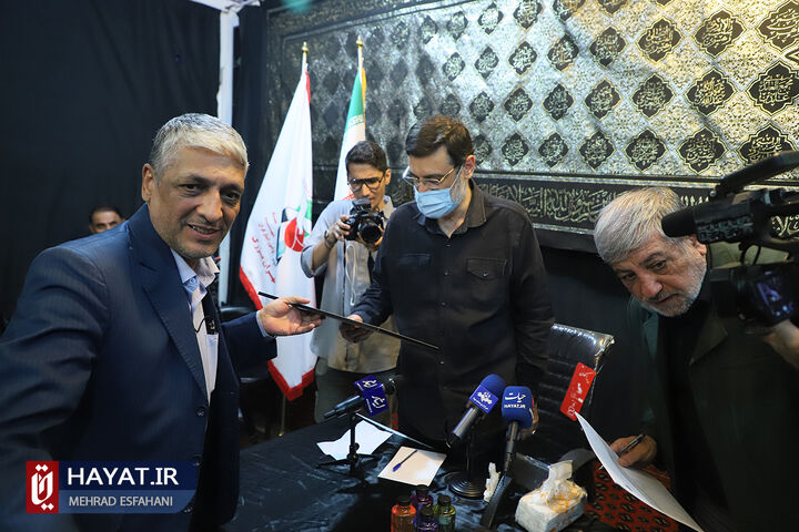 دیدار مردمی رئیس بنیاد شهید و امور ایثارگران با خانواده های شهدا