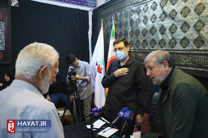 دیدار مردمی رئیس بنیاد شهید و امور ایثارگران با خانواده های شهدا